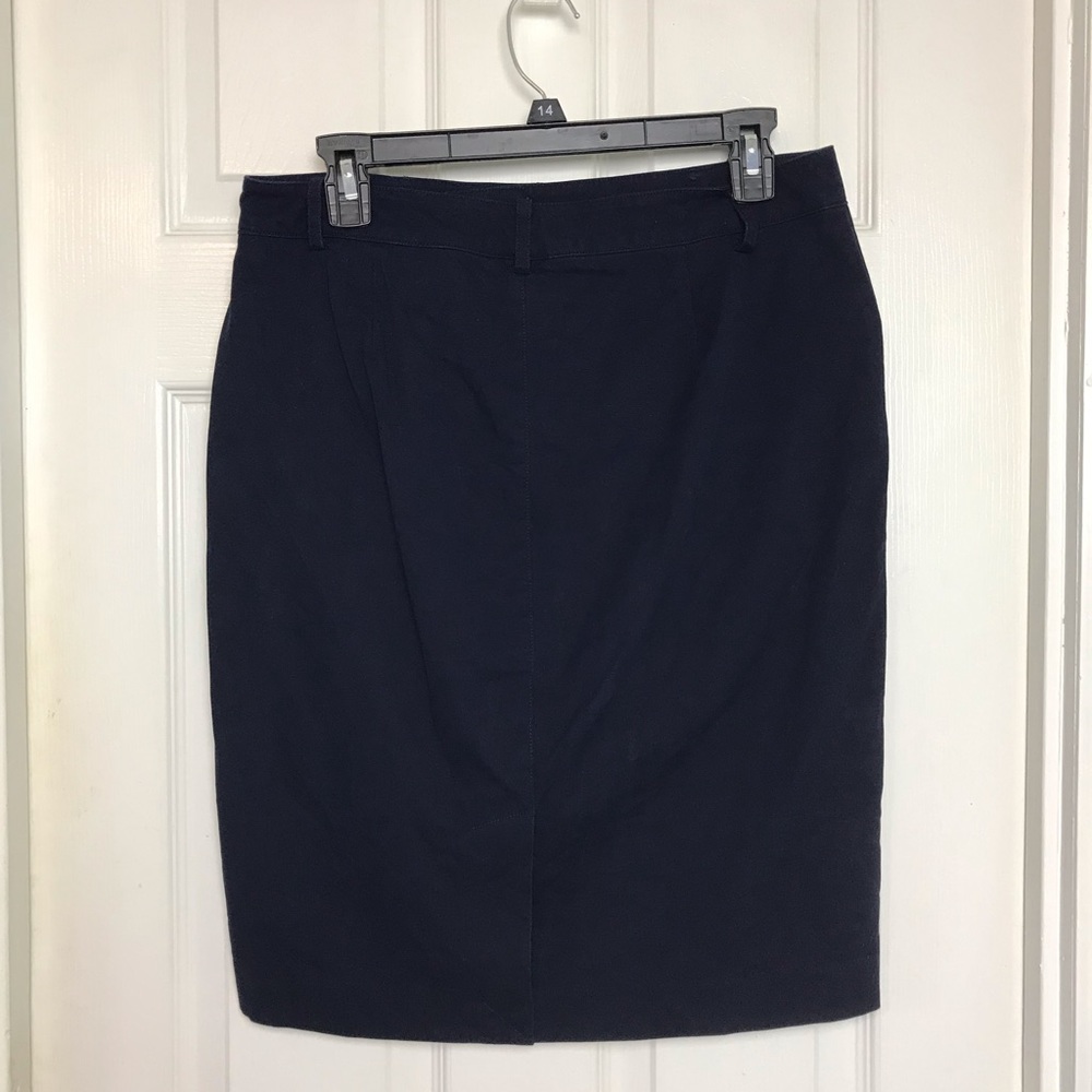 Lauren Ralph Lauren Pencil Skirt. Size 6 - Picture 3 of 8